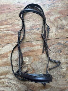 Wide noseband bridle